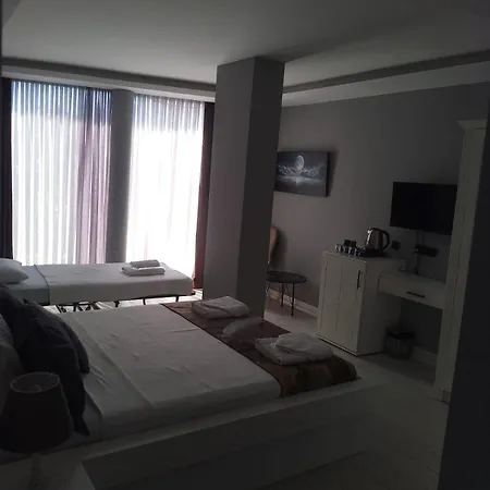 My Leos * Seferihisar