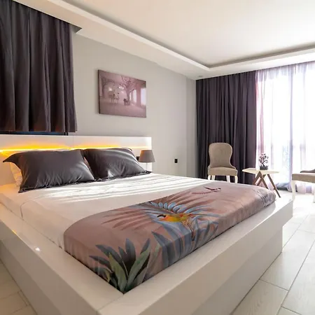 Hotel My Leos *