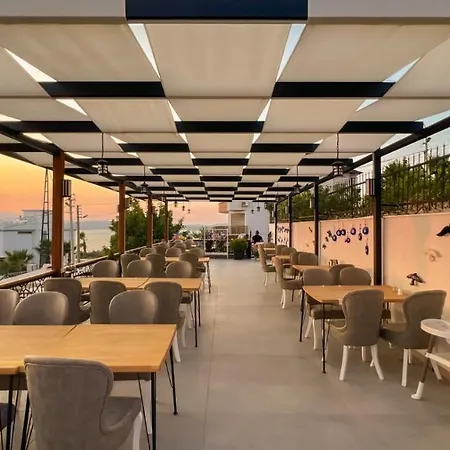 My Leos Hotel *