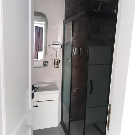 ホテル My Leos セェフェリヒサール